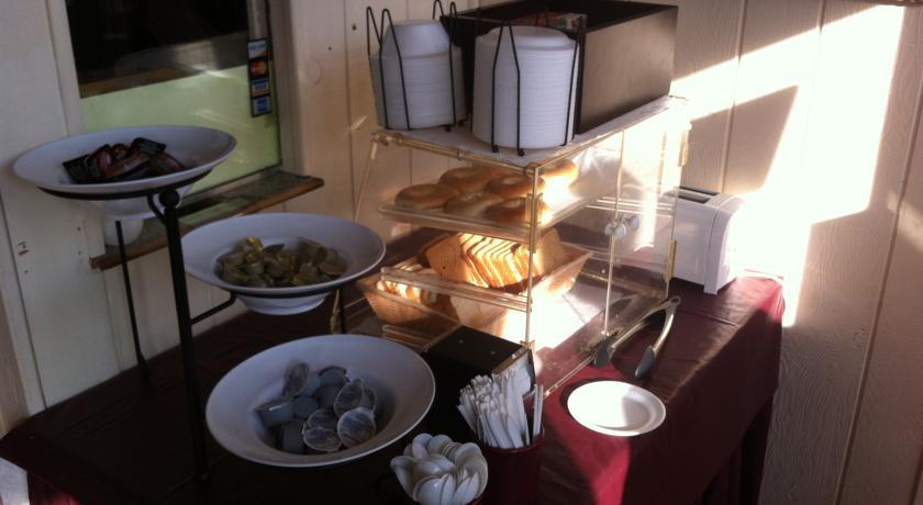 Hyatt Place Fort Lee/George Washington Bridge Restaurant photo